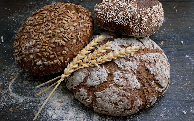 Vendra bakery software — fresh bread and pastries at bakery counter