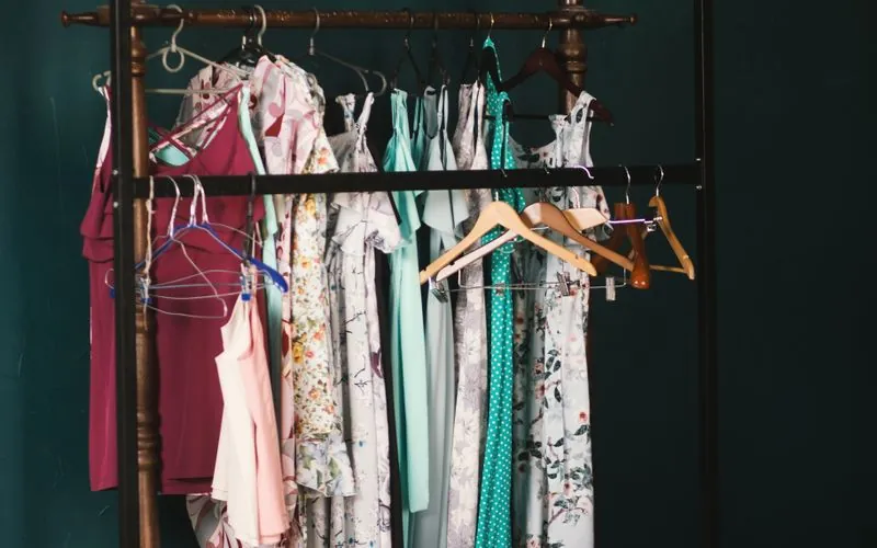 Fashion boutique counter sales with POS and customer accounts via Vendra ERP