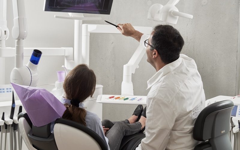 Vendra dental clinic software — dental chair and treatment equipment