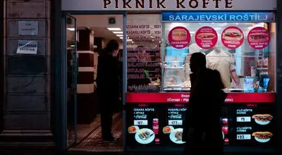 Fast food restaurant counter