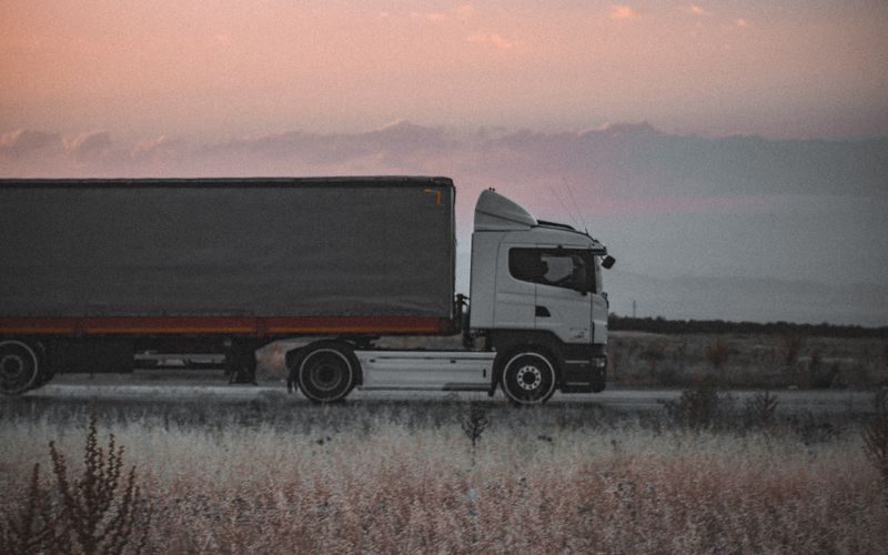 Vendra logistics and courier software — delivery vehicles and package dispatch