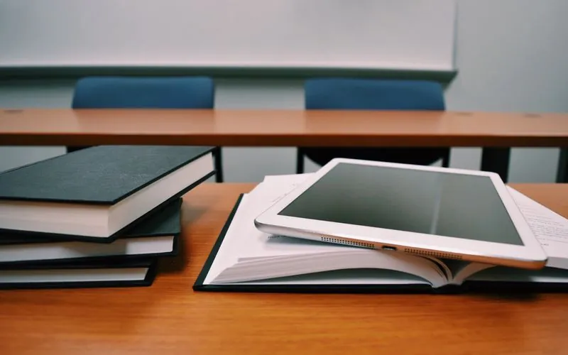 School with student fee management and financial reporting in Vendra ERP