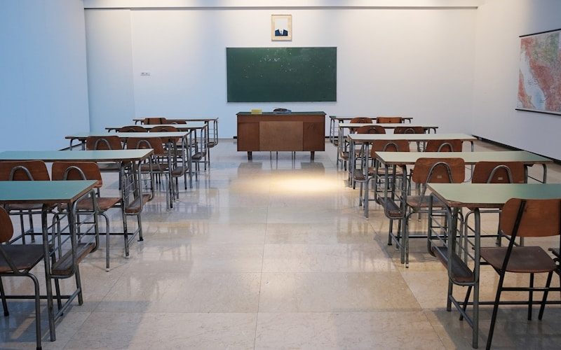 Vendra school management software — classroom with students and teacher